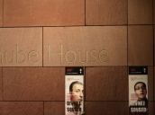 Divnej soused - Danube House